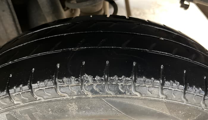 2018 Maruti Alto 800 LXI, Petrol, Manual, 72,428 km, Left Rear Tyre Tread