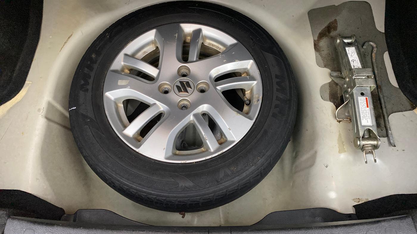 2012 Maruti Swift Dzire ZDI, Diesel, Manual, 93,383 km, Spare Tyre