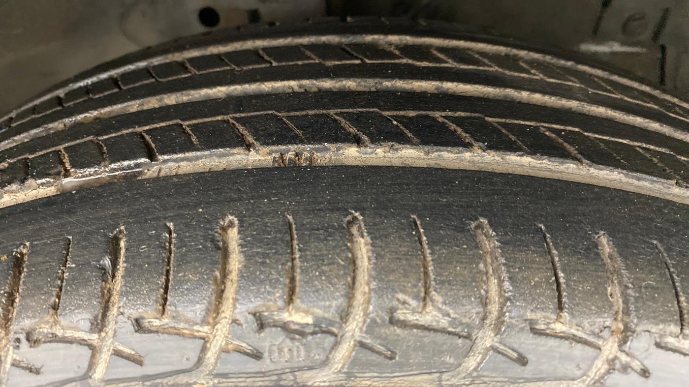 2012 Maruti Swift Dzire ZDI, Diesel, Manual, 93,383 km, Right Front Tyre Tread