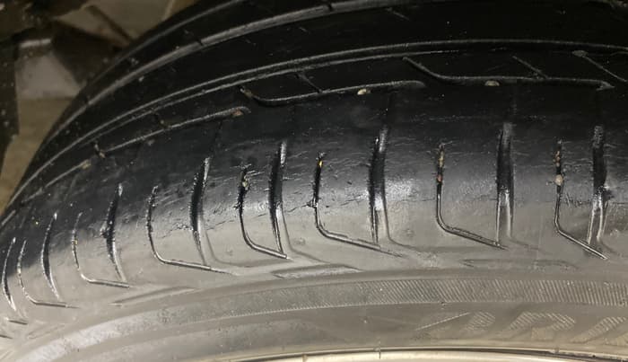 2021 Tata NEXON XM SUNROOF PETROL, Petrol, Manual, 36,773 km, Left Rear Tyre Tread