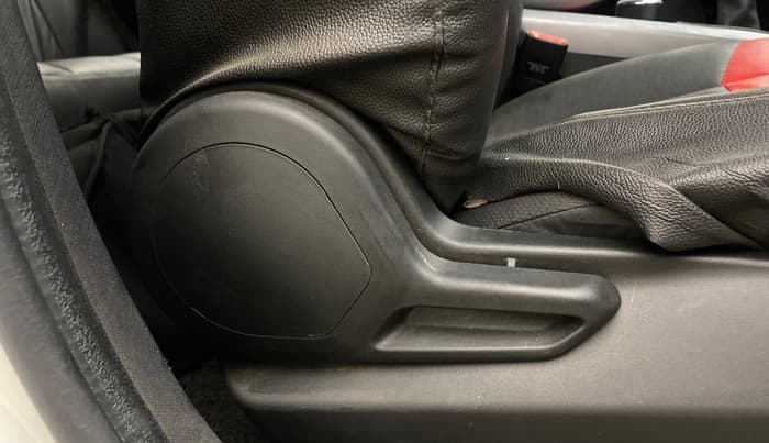 2021 Tata NEXON XM SUNROOF PETROL, Petrol, Manual, 36,773 km, Driver Side Adjustment Panel
