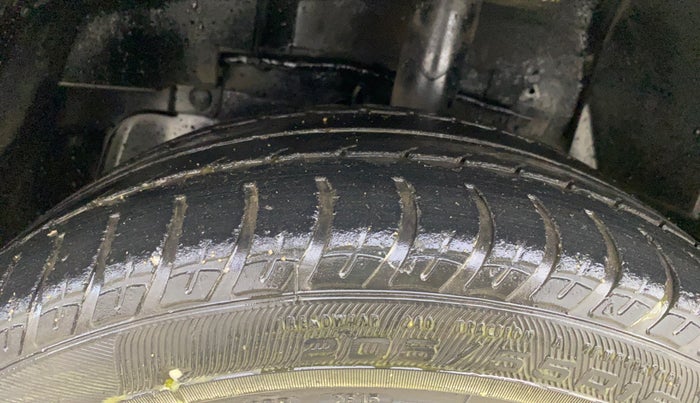 2018 Tata NEXON XM PETROL, Petrol, Manual, 33,553 km, Left Front Tyre Tread