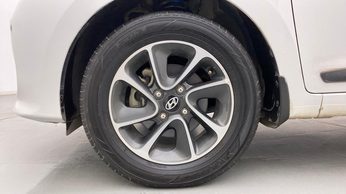 2018 Hyundai Grand i10 SPORTZ AT 1.2 KAPPA VTVT, Petrol, Automatic, 52,877 km, Left Front Wheel