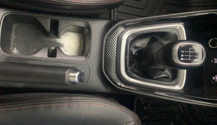 2020 KIA SONET GTX PLUS 1.0 IMT, Petrol, Manual, 31,277 km, Gear Lever