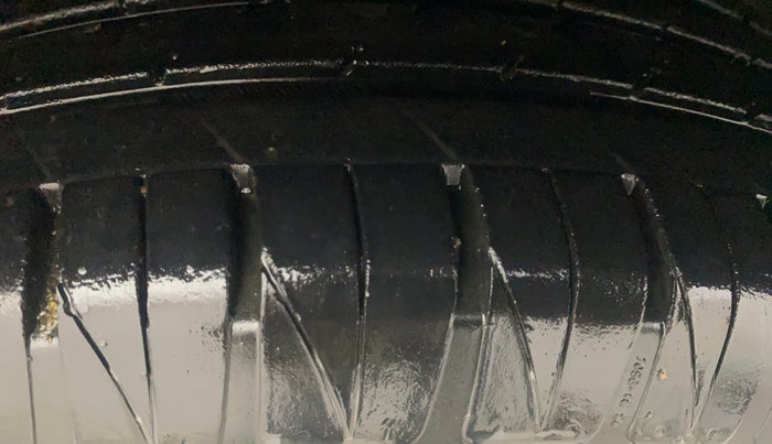 2020 KIA SONET GTX PLUS 1.0 IMT, Petrol, Manual, 31,277 km, Right Front Tyre Tread