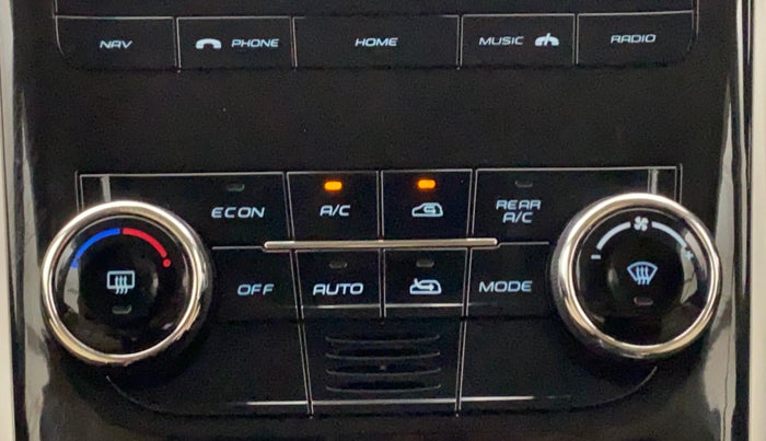 2018 Mahindra XUV500 W9, Diesel, Manual, 60,862 km, Automatic Climate Control
