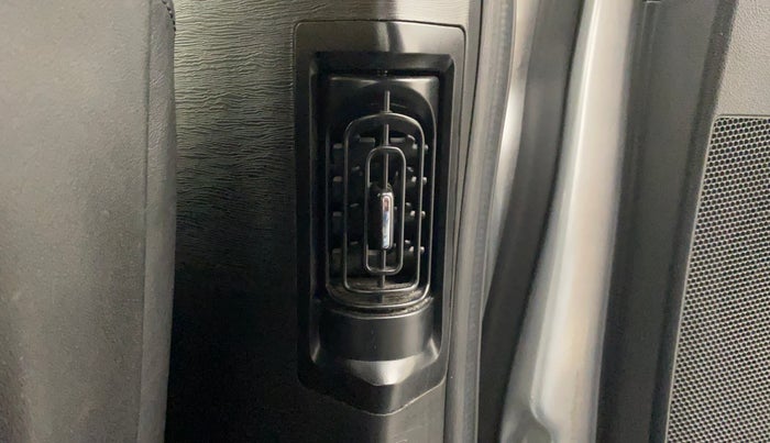 2018 Mahindra XUV500 W9, Diesel, Manual, 60,862 km, Rear AC Vents