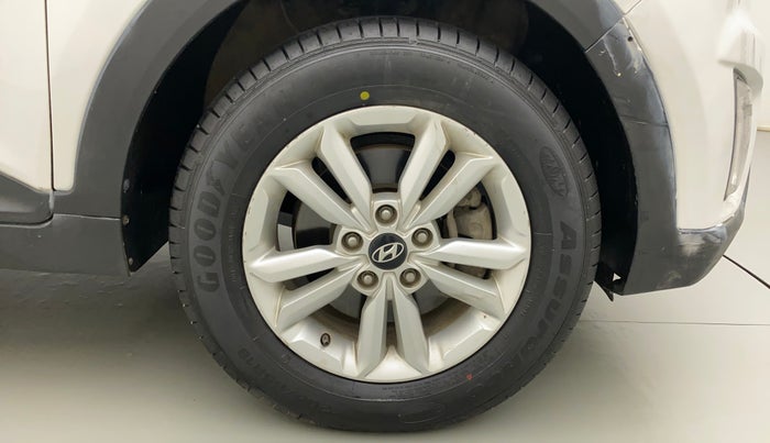 2015 Hyundai Creta SX PLUS 1.6 PETROL, Petrol, Manual, 34,899 km, Right Front Wheel