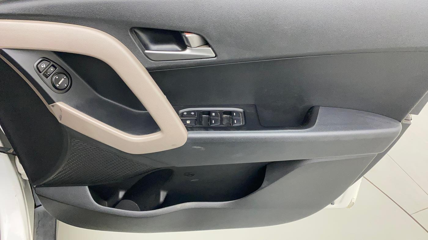2015 Hyundai Creta SX PLUS 1.6 PETROL, Petrol, Manual, 34,899 km, Driver Side Door Panels Control