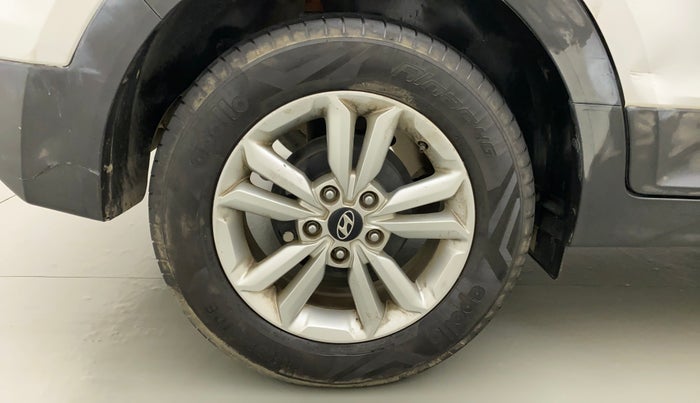 2015 Hyundai Creta SX PLUS 1.6 PETROL, Petrol, Manual, 34,899 km, Right Rear Wheel