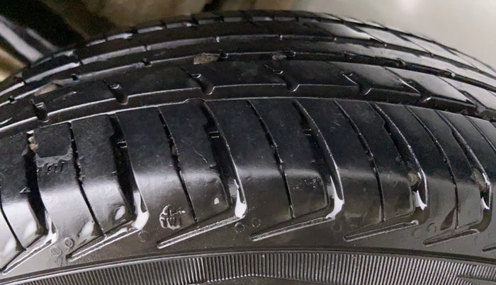2021 Maruti New Wagon-R 1.0 Lxi (o) cng, CNG, Manual, 15,387 km, Left Rear Tyre Tread