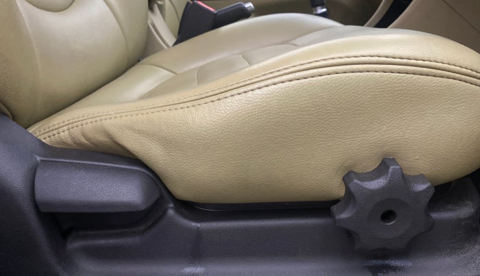 2015 Hyundai Verna FLUIDIC 1.6 CRDI S(O) 4S, Diesel, Manual, 99,327 km, Driver Side Adjustment Panel