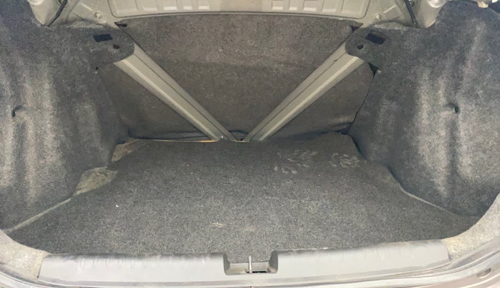 2016 Honda Amaze 1.2L I-VTEC VX AT, Petrol, Automatic, 39,212 km, Boot Inside