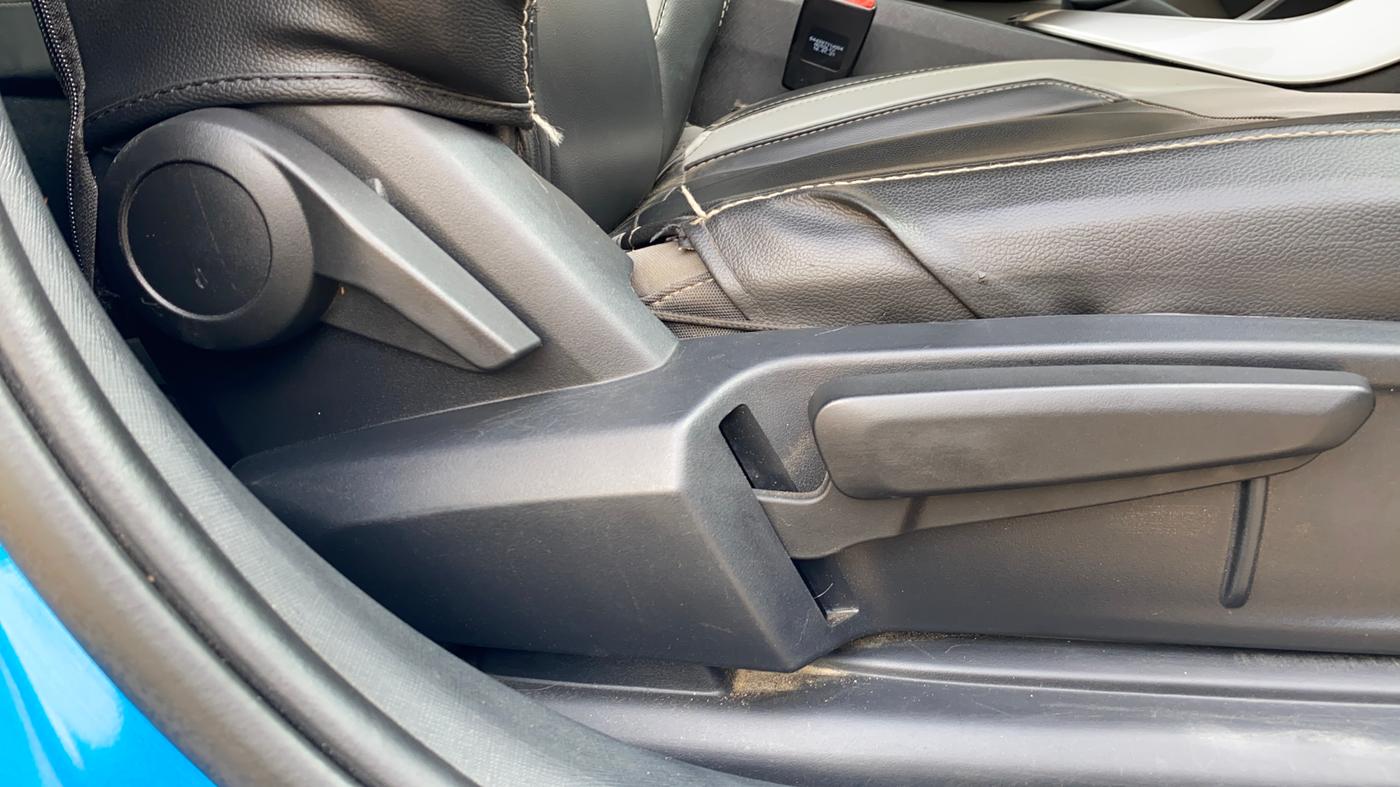 2021 Tata ALTROZ XZ PETROL, Petrol, Manual, 21,563 km, Driver Side Adjustment Panel