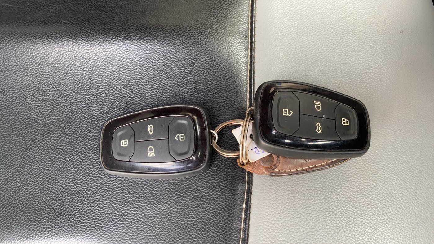 2021 Tata ALTROZ XZ PETROL, Petrol, Manual, 21,563 km, Key Close Up