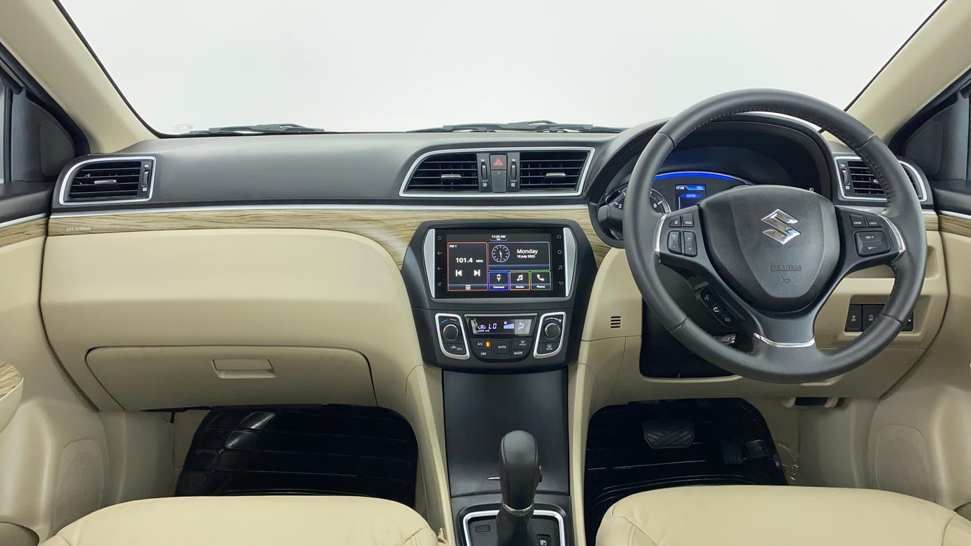 2021 Maruti Ciaz ALPHA 1.5 AT SHVS, Petrol, Automatic, 2,560 km, Dashboard