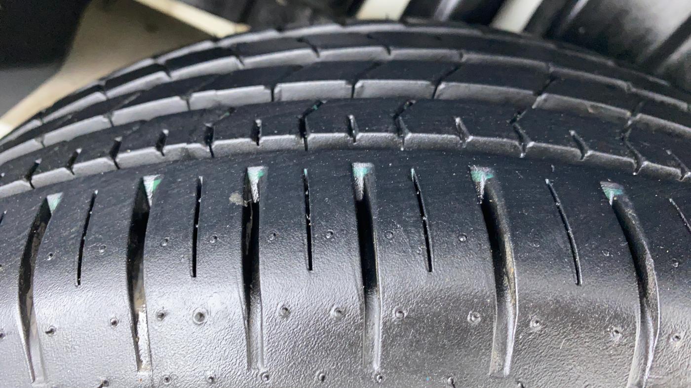 2021 Maruti Ciaz ALPHA 1.5 AT SHVS, Petrol, Automatic, 2,560 km, Right Rear Tyre Tread