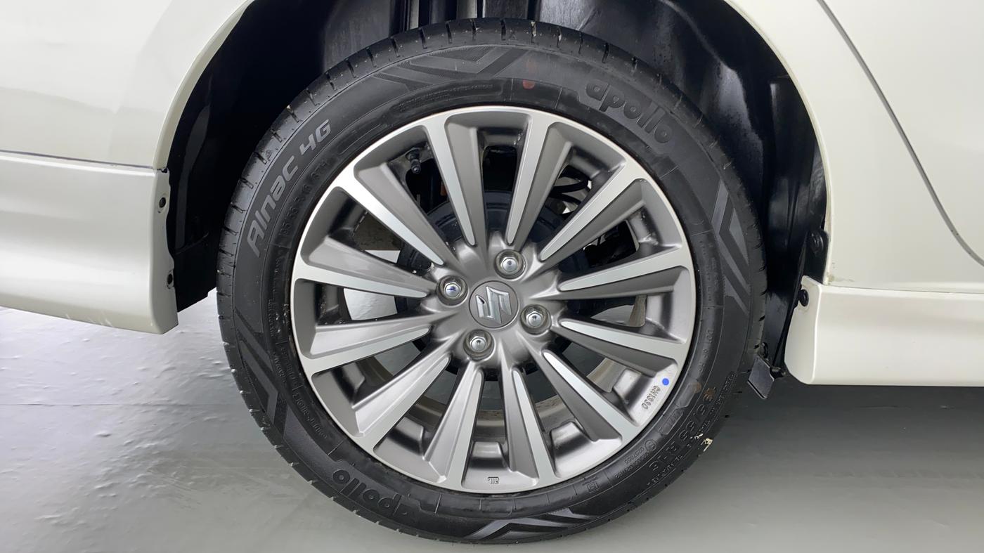 2021 Maruti Ciaz ALPHA 1.5 AT SHVS, Petrol, Automatic, 2,560 km, Right Rear Wheel