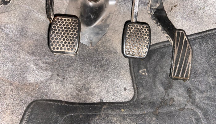 2016 Maruti Alto 800 LXI, Petrol, Manual, 37,039 km, Pedals