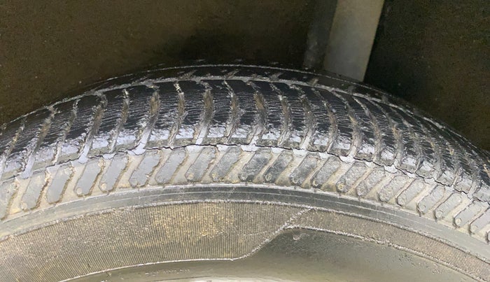 2016 Ford Ecosport TITANIUM 1.5L PETROL AT, Petrol, Automatic, 45,756 km, Left Rear Tyre Tread