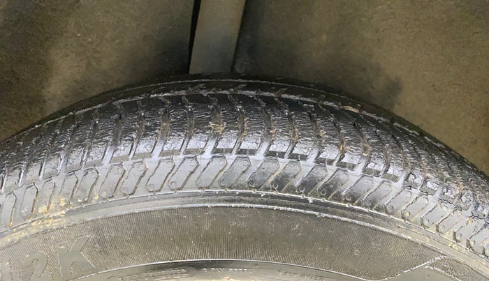 2016 Ford Ecosport TITANIUM 1.5L PETROL AT, Petrol, Automatic, 45,756 km, Right Rear Tyre Tread