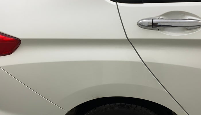 2021 Honda City 1.5L I-VTEC V MT 4TH GEN, Petrol, Manual, 13,969 km, Right quarter panel - Minor scratches