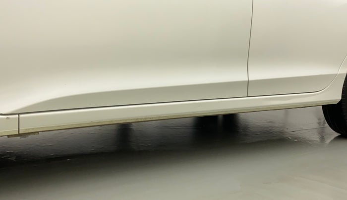 2021 Honda City 1.5L I-VTEC V MT 4TH GEN, Petrol, Manual, 13,969 km, Left running board - Slightly dented