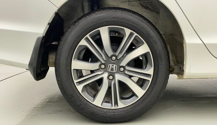 2021 Honda City 1.5L I-VTEC V MT 4TH GEN, Petrol, Manual, 13,969 km, Right Rear Wheel