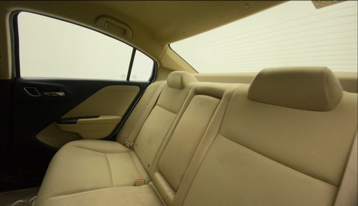 2021 Honda City 1.5L I-VTEC V MT 4TH GEN, Petrol, Manual, 13,969 km, Right Side Rear Door Cabin