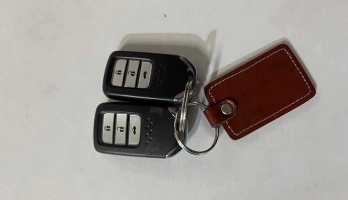 2018 Honda City 1.5L I-VTEC V MT, Petrol, Manual, 30,387 km, Key Close Up