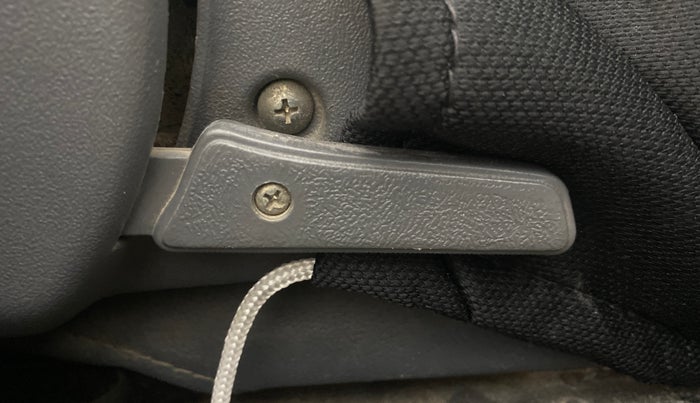 2015 Maruti Alto 800 LXI, Petrol, Manual, 99,471 km, Driver Side Adjustment Panel