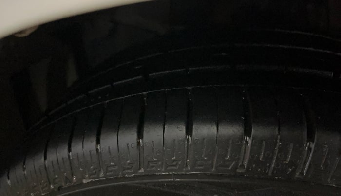 2022 Honda City 1.5L I-VTEC VX CVT, CNG, Automatic, 87,883 km, Left Front Tyre Tread