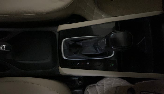 2022 Honda City 1.5L I-VTEC VX CVT, CNG, Automatic, 87,883 km, Gear Lever