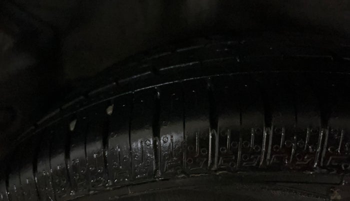 2022 Honda City 1.5L I-VTEC VX CVT, CNG, Automatic, 87,883 km, Right Rear Tyre Tread