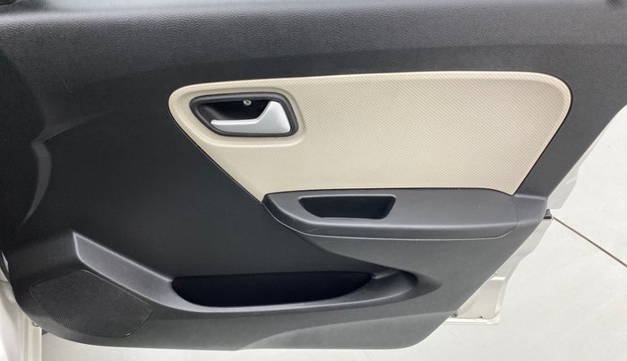 2022 Maruti Alto LXI O, Petrol, Manual, 7,372 km, Driver Side Door Panels Control