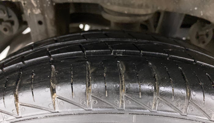 2022 Maruti Alto LXI O, Petrol, Manual, 7,372 km, Right Rear Tyre Tread
