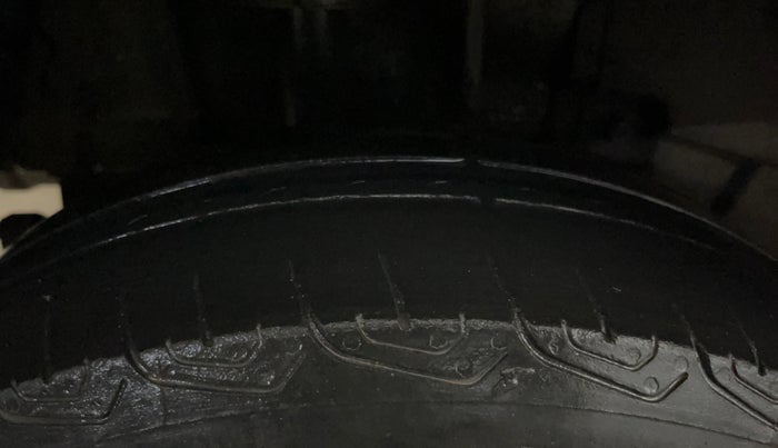 2022 Tata TIGOR XZ CNG, CNG, Manual, 69,926 km, Right Rear Tyre Tread
