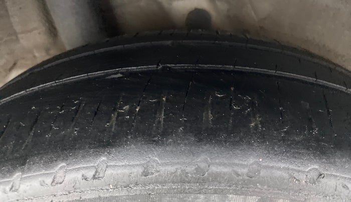 2018 Hyundai Verna 1.4 VTVT E, Petrol, Manual, 66,809 km, Right Rear Tyre Tread