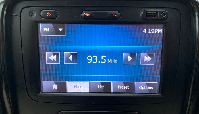 2014 Renault Duster 85 PS RXL OPT, Diesel, Manual, 85,351 km, Infotainment System