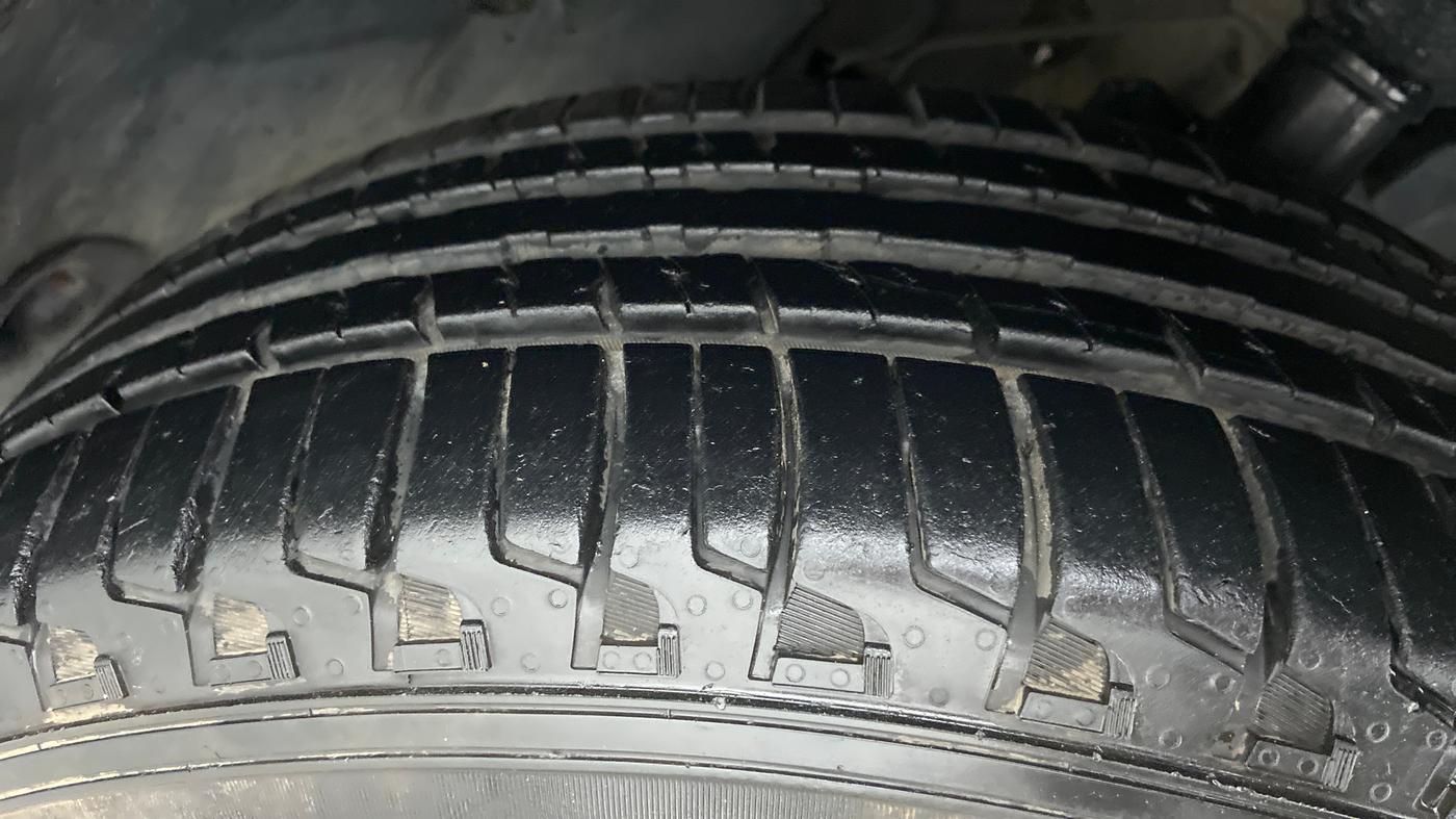 2014 Renault Duster 85 PS RXL OPT, Diesel, Manual, 85,351 km, Right Front Tyre Tread