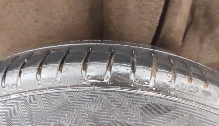 2020 Maruti Vitara Brezza ZXI AT SHVS, Petrol, Automatic, 91,792 km, Left Rear Tyre Tread