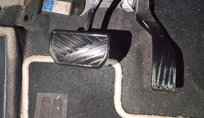 2020 Maruti Vitara Brezza ZXI AT SHVS, Petrol, Automatic, 91,792 km, Pedals