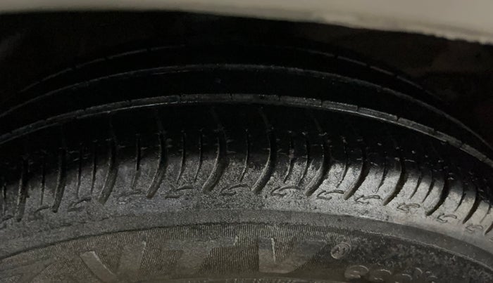 2021 Maruti S PRESSO VXI (O), Petrol, Manual, 39,303 km, Right Front Tyre Tread