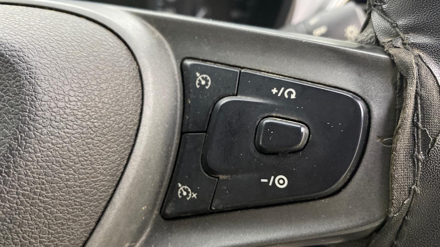 2023 Tata ALTROZ XZ (O) PETROL, Petrol, Manual, 52,627 km, Adaptive Cruise Control