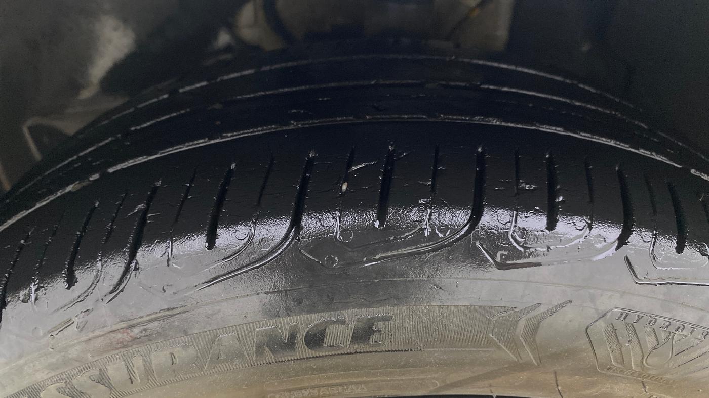 2023 Tata ALTROZ XZ (O) PETROL, Petrol, Manual, 52,627 km, Left Front Tyre Tread