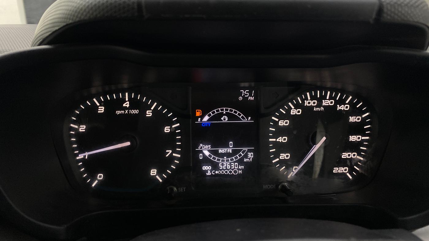 2023 Tata ALTROZ XZ (O) PETROL, Petrol, Manual, 52,627 km, Odometer Image