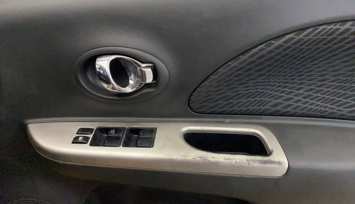 2016 Nissan Micra XV CVT, Petrol, Automatic, 58,477 km, Driver Side Door Panels Control