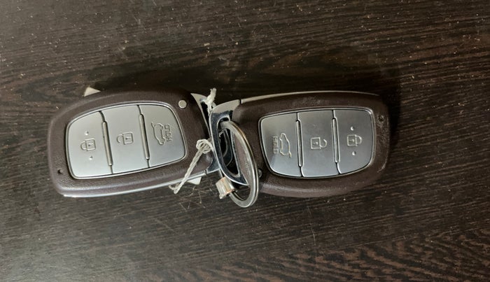 2017 Hyundai Creta SX PLUS 1.6 PETROL, Petrol, Manual, 58,764 km, Key Close Up