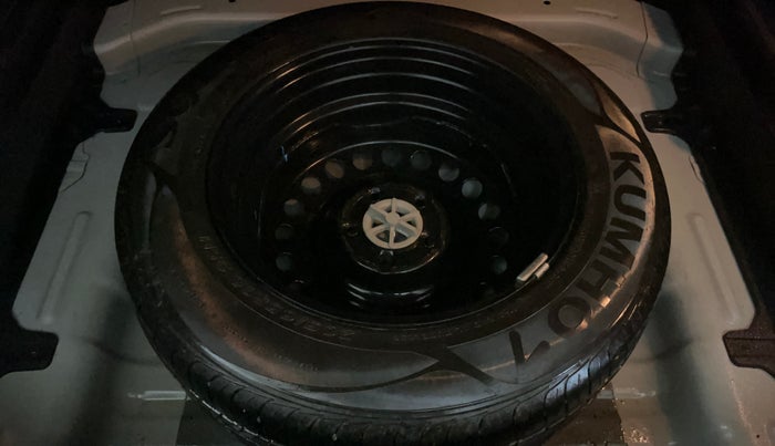 2017 Hyundai Creta SX PLUS 1.6 PETROL, Petrol, Manual, 58,764 km, Spare Tyre