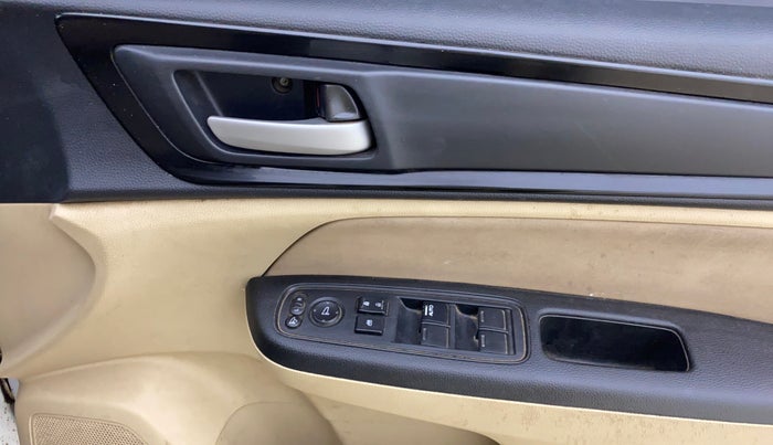 2021 Honda Amaze 1.2L I-VTEC V, Petrol, Manual, 49,676 km, Driver Side Door Panels Control